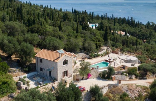 Chalikeri Villa | 150 m² Villa ∙ 3 bedrooms ∙ 6 guests