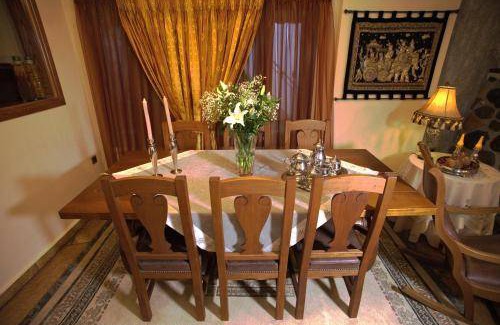 Amfithea Villa | 150 m² Villa ∙ 3 bedrooms ∙ 6 guests