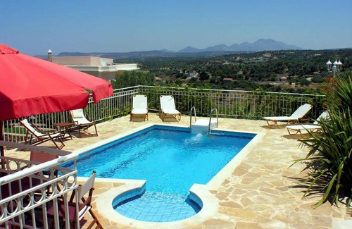 Agia Triada Villa | 155 m² Villa ∙ 4 bedrooms ∙ 9 guests