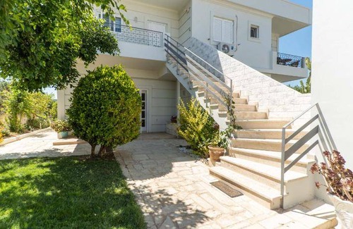 Darmarochori Resort | 170 m² Resort ∙ 3 bedrooms ∙ 6 guests