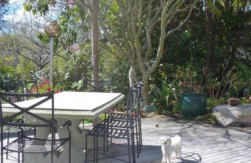 Two Mile Bay Bed & Breakfast | 180 m² Bed and breakfast ∙ 2 guests