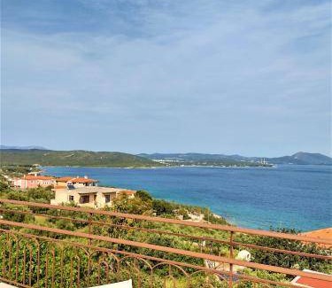 Kymi-Aliveri House | 180 m² House ∙ 3 bedrooms ∙ 7 guests