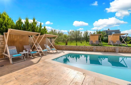Kavros House | 180 m² House ∙ 3 bedrooms ∙ 12 guests