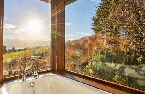 Manapouri Cabin | 185 m² Lodge ∙ 5 bedrooms ∙ 10 guests