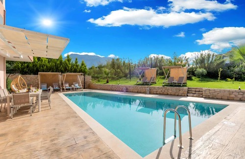 Kavros House | 190 m² House ∙ 3 bedrooms ∙ 12 guests