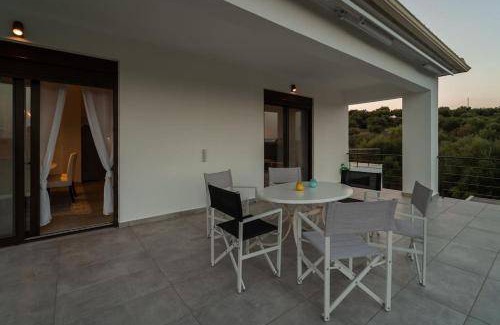 Pylos-Nestoras Villa | 190 m² Villa ∙ 4 bedrooms ∙ 8 guests