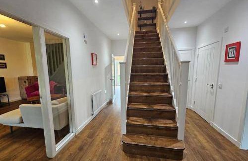 Danderhall House | 195 m² House ∙ 5 bedrooms ∙ 10 guests