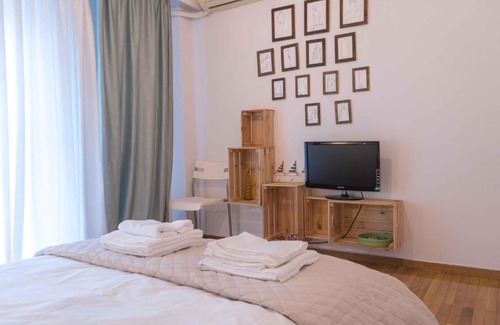 Piraeus Apartment | 2 bedroom apartment close to Piraeus port