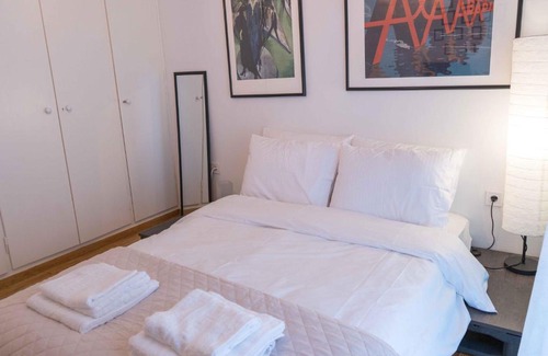 Piraeus Apartment | 2 bedroom apartment close to Piraeus port