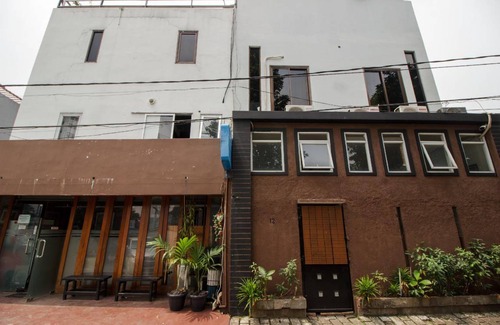 Bendungan Hilir Bed & Breakfast | 20 m² Bed and breakfast ∙ 3 guests