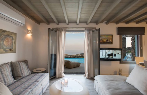 Plintri Villa | 200 m² Villa ∙ 4 bedrooms ∙ 14 guests