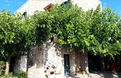 Margarites Villa | 200 m² Villa ∙ 4 bedrooms ∙ 10 guests