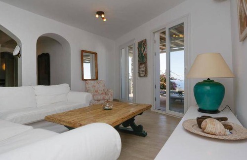 Plintri Villa | 200 m² Villa ∙ 5 bedrooms ∙ 10 guests