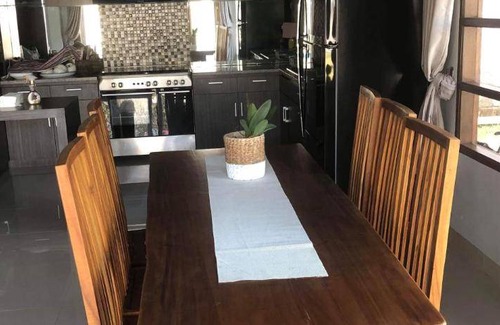 Lombok Villa | 200 m² Villa ∙ 3 bedrooms ∙ 6 guests