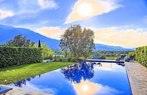 Dramia House | 220 m² House ∙ 5 bedrooms ∙ 15 guests