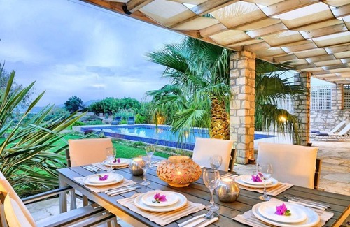 Dramia House | 220 m² House ∙ 5 bedrooms ∙ 15 guests
