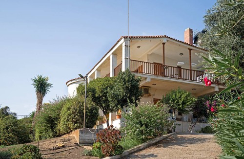 Zacharo House | 230 m² House ∙ 5 bedrooms ∙ 12 guests