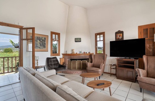 Zacharo House | 230 m² House ∙ 5 bedrooms ∙ 12 guests