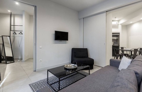Psirri Apartment | 240 m² Apartment ∙ 8 bedrooms ∙ 15 guests