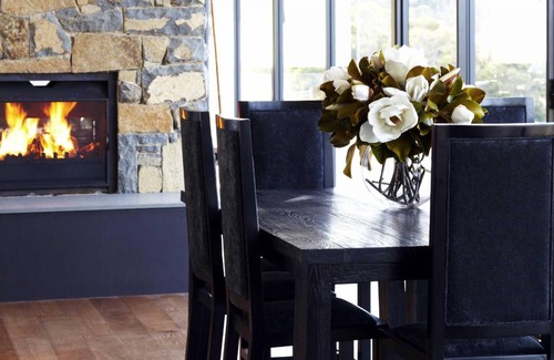 Rocky Hills House | 244 m² House ∙ 3 bedrooms ∙ 6 guests
