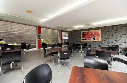 Megamendung Hotel | 25 m² Hotel ∙ 2 guests