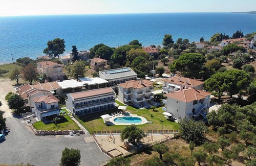 Nikita Resort | 25 m² Private room ∙ 2 bedrooms ∙ 4 guests