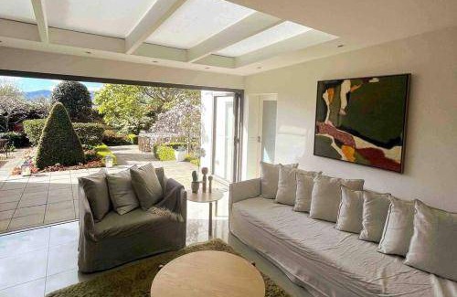 Battery Point House | 255 m² House ∙ 4 bedrooms ∙ 8 guests