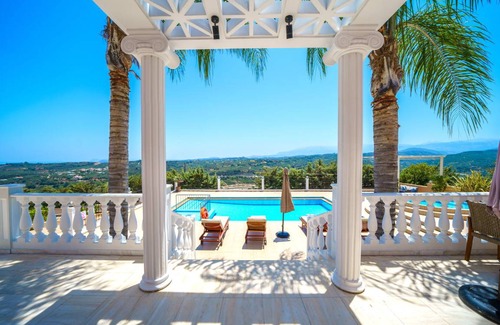 Polemarchi Villa | 260 m² Villa ∙ 3 bedrooms ∙ 6 guests