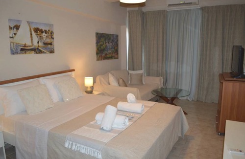 Pylos Apartment | 28 m² Apartment ∙ 1 bedroom ∙ 2 guests