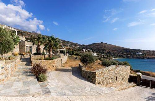 Batsi House | 290 m² House ∙ 5 bedrooms ∙ 11 guests