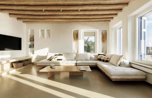 Batsi House | 290 m² House ∙ 5 bedrooms ∙ 11 guests