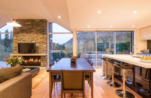 Arthur's Point House | 290 m² House ∙ 4 bedrooms ∙ 12 guests