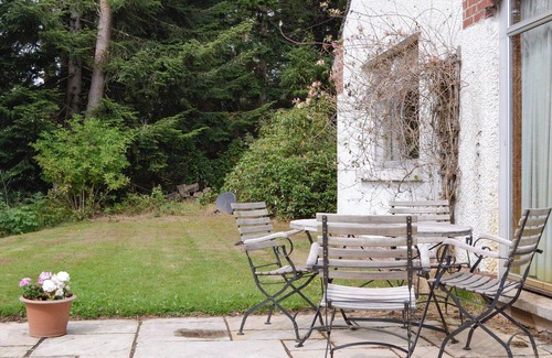 Banchory Cottage | 3 bedroom accommodation in Inchmarlo, Banchory