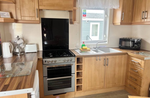 Stepps House | 3 Bedroom Self-Catering Static Caravan near Glasgow