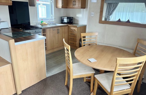 Stepps House | 3 Bedroom Self-Catering Static Caravan near Glasgow
