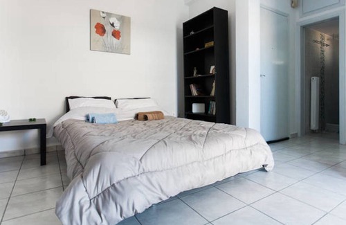 Neos Kosmos Apartment | 30 m² Apartment ∙ 1 guest