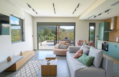 Archea Pissa Apartment | 300 m² Apartment ∙ 5 bedrooms ∙ 15 guests