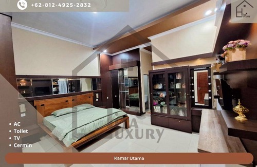 Banyuwangi House | 300 m² House ∙ 4 bedrooms ∙ 13 guests