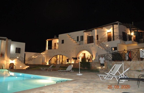 Agia Galini House | 330 m² House ∙ 5 bedrooms ∙ 10 guests