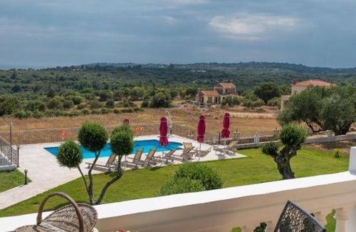 Karavados Apartment | 34 m² Serviced apartment ∙ 4 guests