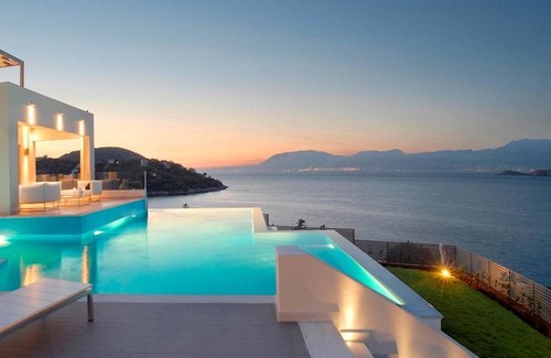 Katakali Villa | 340 m² Villa ∙ 4 bedrooms ∙ 8 guests