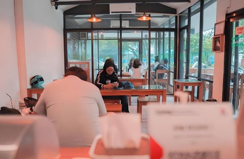 Banjarmasin Hotel | 35 m² Hotel ∙ 5 guests