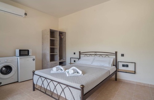 Sarlata Apartment | 35 m² Studio flat ∙ 3 guests