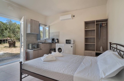 Sarlata Apartment | 35 m² Studio flat ∙ 3 guests