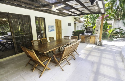 Barrio Ricos y Famosos House | 353 m² House ∙ 5 bedrooms ∙ 12 guests