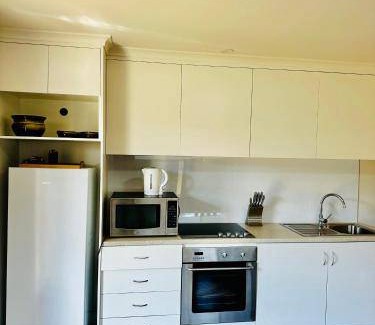 Strahan Apartment | 37 m² Apartment ∙ 1 bedroom ∙ 2 guests
