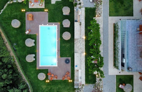 Agia House | 370 m² Farmhouse ∙ 9 bedrooms ∙ 18 guests