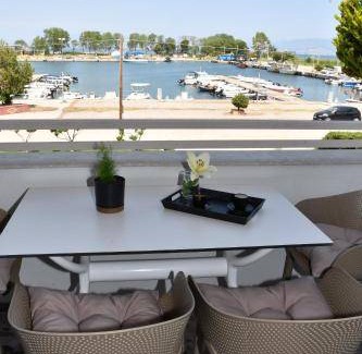 Fanari Apartment | 38 m² Serviced apartment ∙ 4 guests