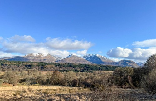 Torcastle Cottage | 4 bedroom accommodation in Banavie, near Fort William