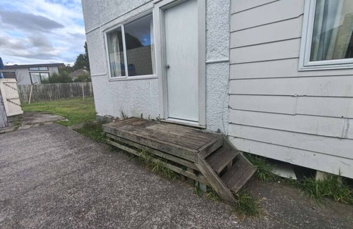 Rotorua House | 4 Beds including 2 Double Beds and 2 Sofa Beds up to 8 People, House, 22B Pererika St, Rotorua